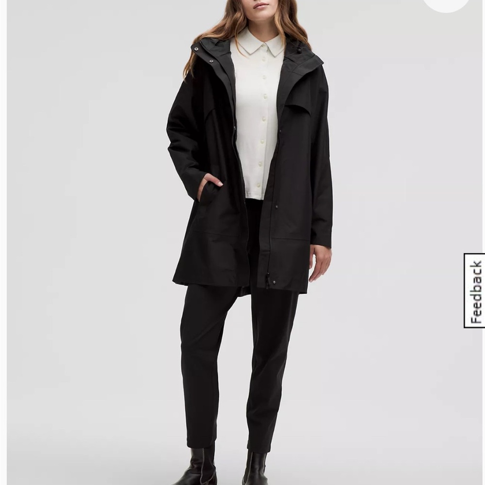 Lululemon Mid-Length Waterprooff Rain
Coat Black-M